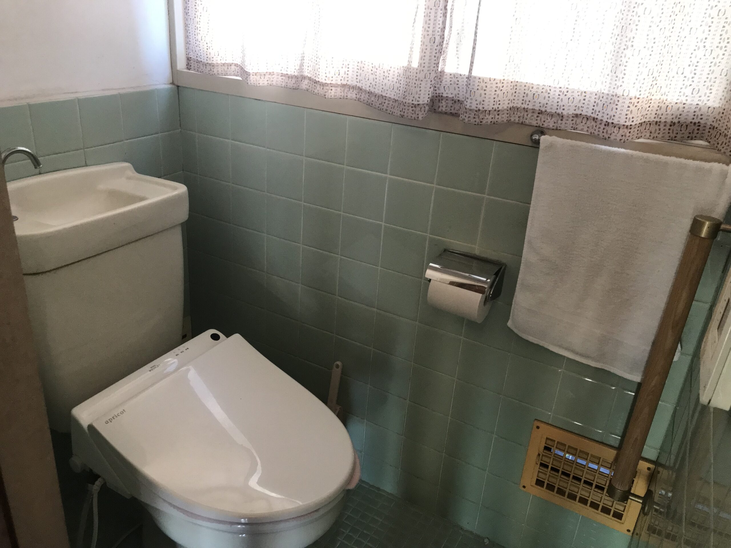 南区の景色を一望できる高台に佇む一軒家