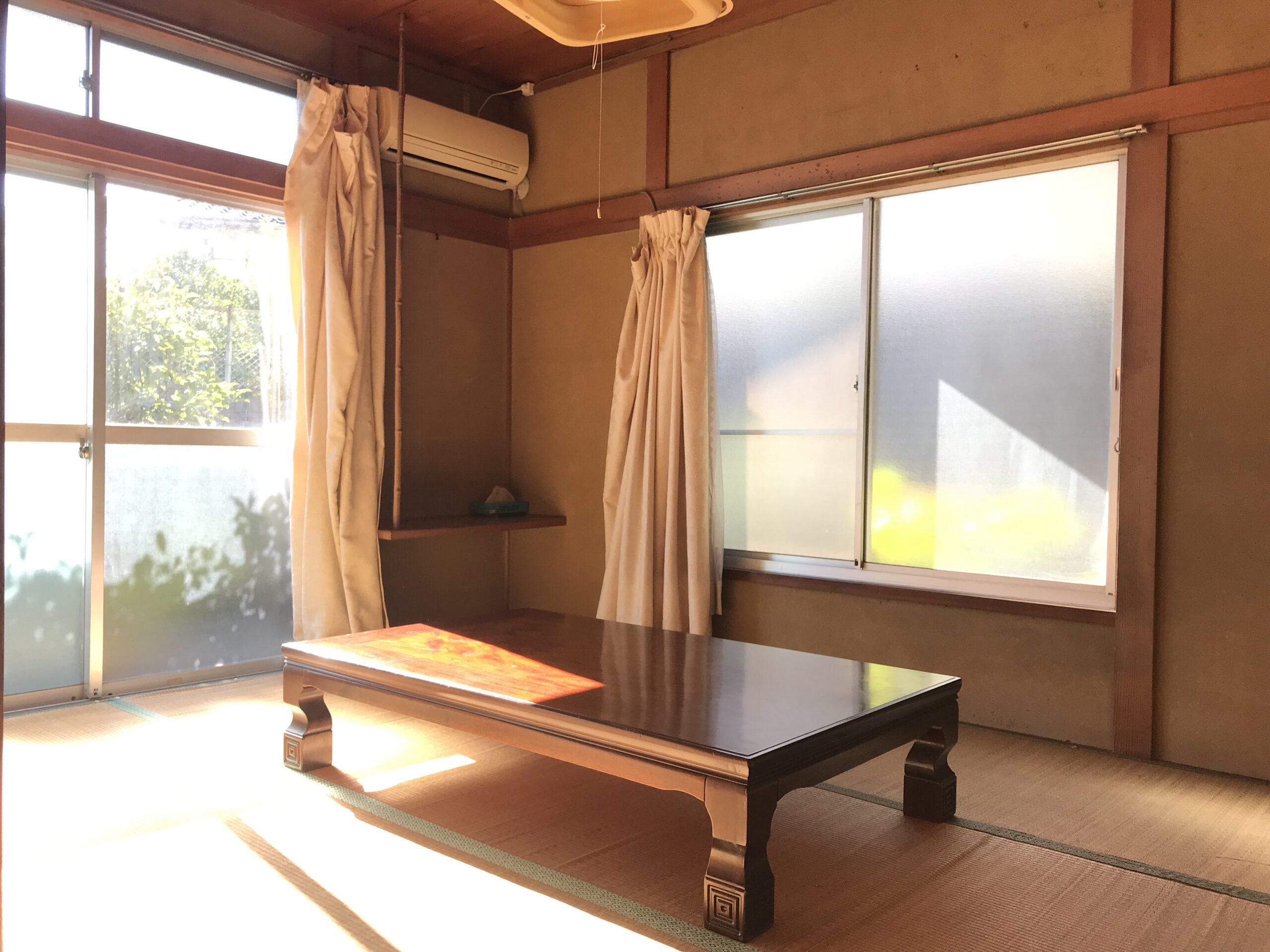 南区の景色を一望できる高台に佇む一軒家