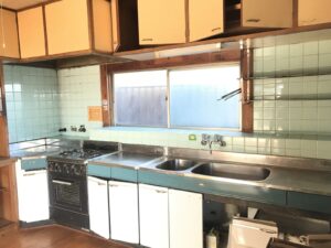 南区の景色を一望できる高台に佇む一軒家